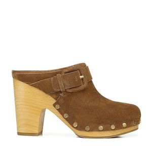 Dacey Clog in Pecan by Veronica Beard.  Size 7